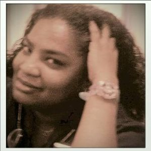 Meet your Posher, Evelyn